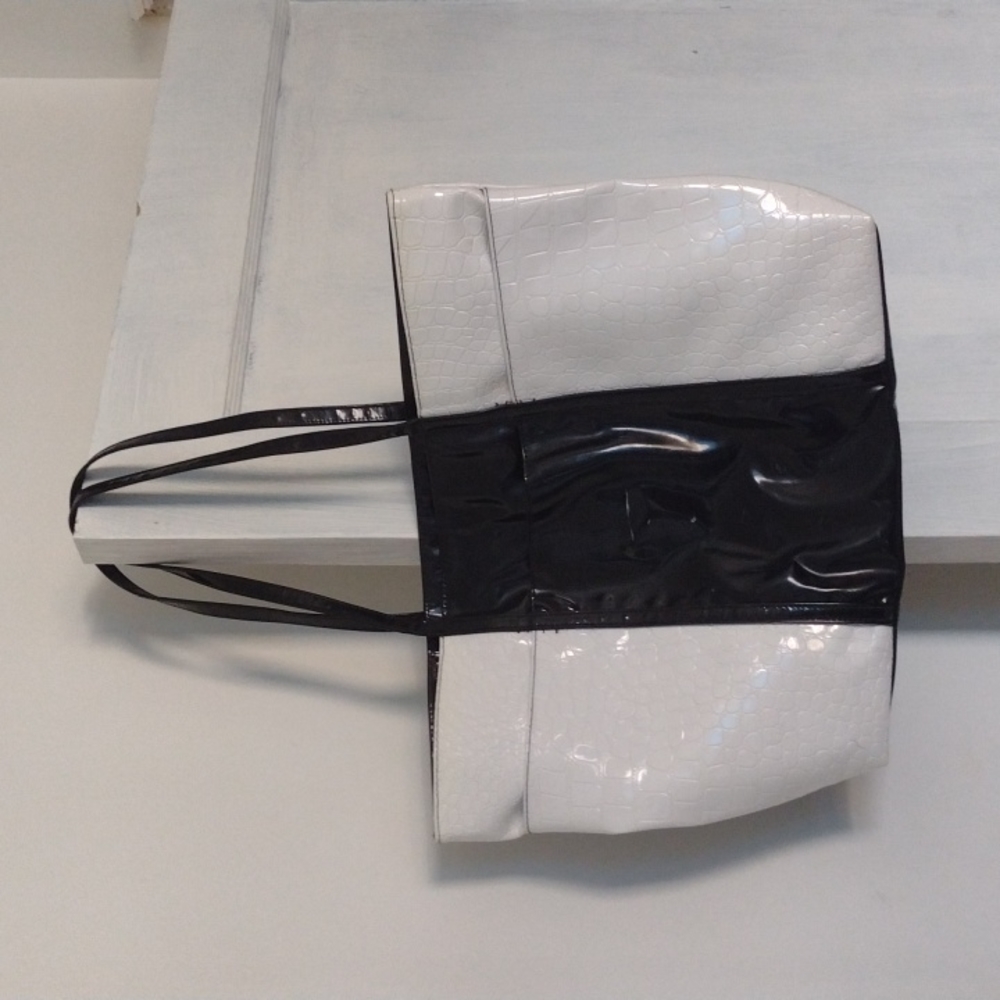 Black and White Faux Patent/Croco Embossed Tote